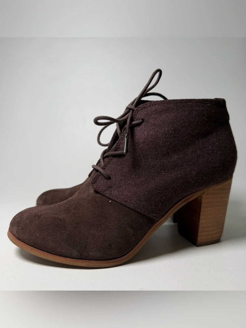 Toms Lunata Lace Up Heeled Bootie - sz 8.5